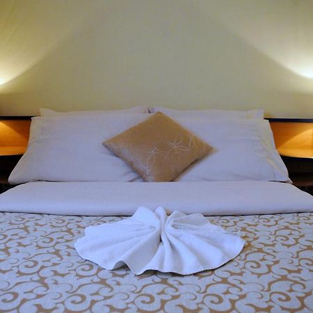 Hotel Galerija Zagreb Room photo